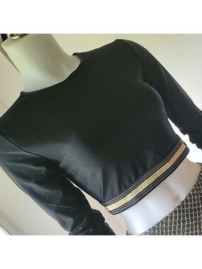 Forever 21 Long Sleeve Crop Top Size M